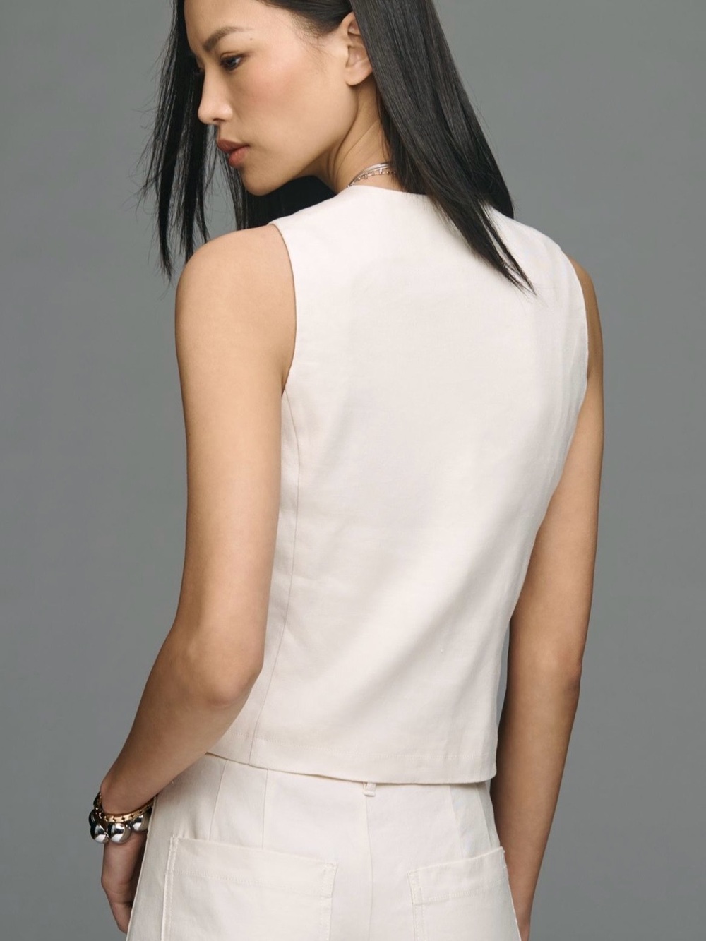 Leona European Stretch Linen Vest - Picture 3 of 12